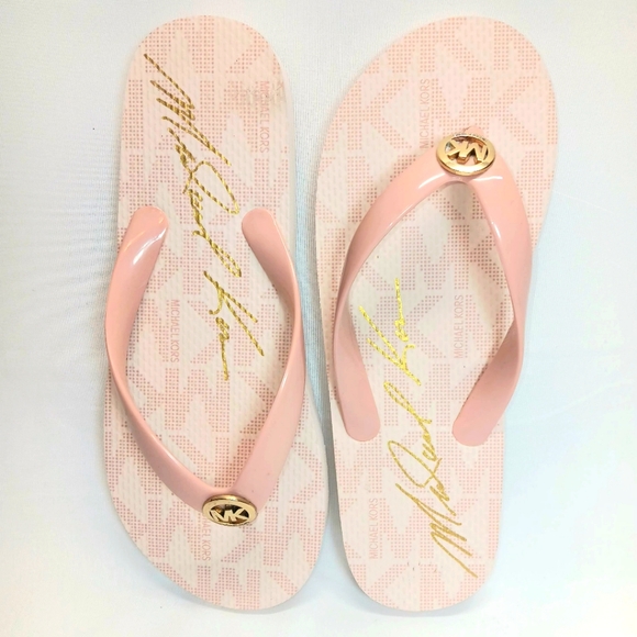 Michael Kors Shoes - Michael Kors Size 6 Jet Set Signature Flip Flops Pink/White/Gold Logo NWOT